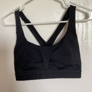 Black Lululemon sports bra